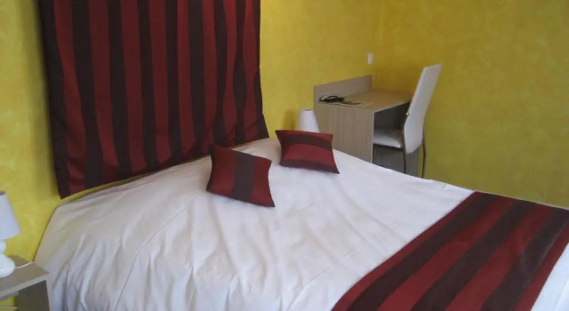 Номер Superior Logis Hotel Restaurant Le Cheval Blanc