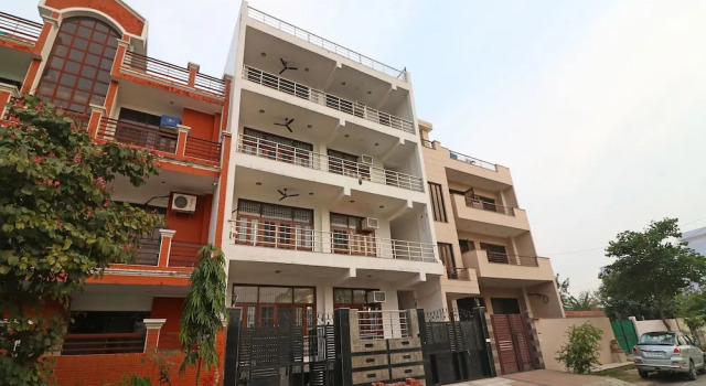 OYO 10669 Hotel Comfort Stay Inn