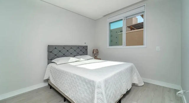 705- Beautiful apartment with pool and 2 suites, Забронировать Апартаменты/квартира Бомбиньяс Санта-Катарина