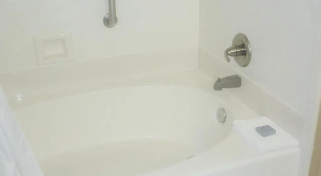 Люкс Spark By Hilton Greensboro