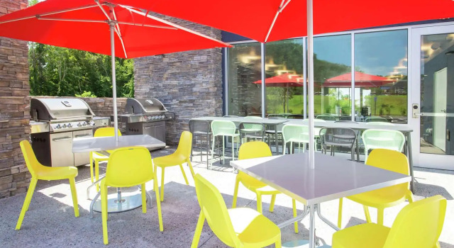 Home2 Suites by Hilton Smithfield Providence, Varaa Hotelli Hotellit New England uima-altaalla, Uima-allas