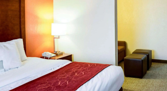 Двухместный люкс Comfort Suites Omaha Northwest