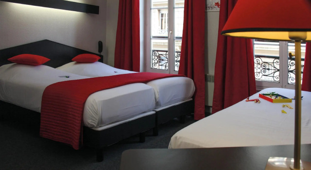 Трёхместный номер Standard Hotel Victoria