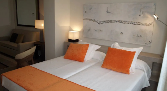 Номер Standard Дуплекс Eco Alcalá Suites