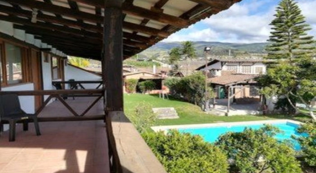 Hostal Venus de Valdivia, Book Hotel Hotels in Checa with Breakfast, Breakfasts