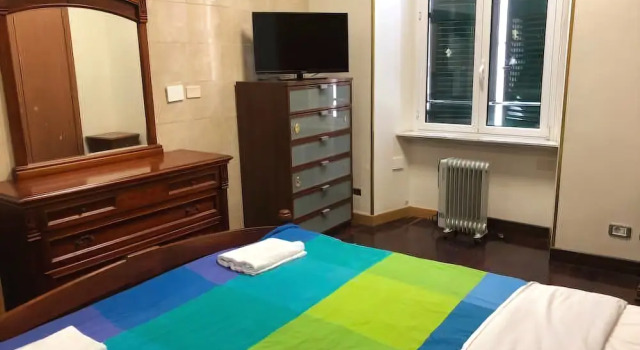 Friend House 2, Забронировать Отель Отели Рима с парковкой, рядом с Станция метро Manzoni, Парковка