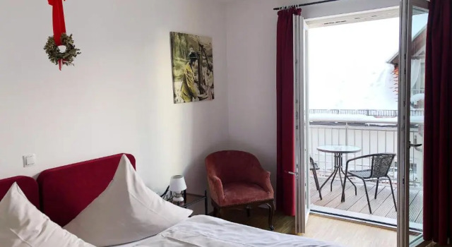 Двухместный номер Deluxe с балконом Hotel Freischütz
