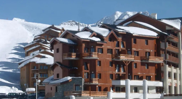 Madame Vacances Lodges des Alpages, Забронировать Отель Отели Ла-Плань-Тарантез 3 звезды, рядом с Горнолыжный подъемник Лё Франс, 3*