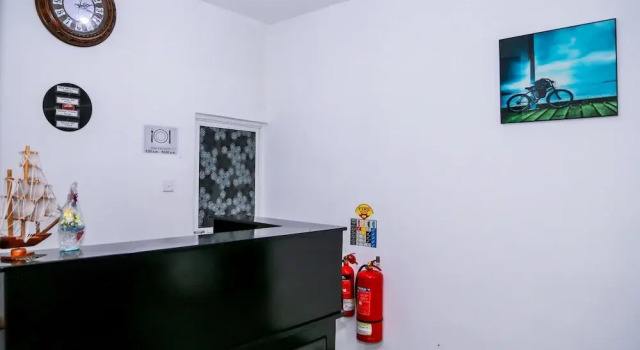 OYO 444 City Inn, Забронировать Отель Отели Округа Галле 3 звезды, 3*