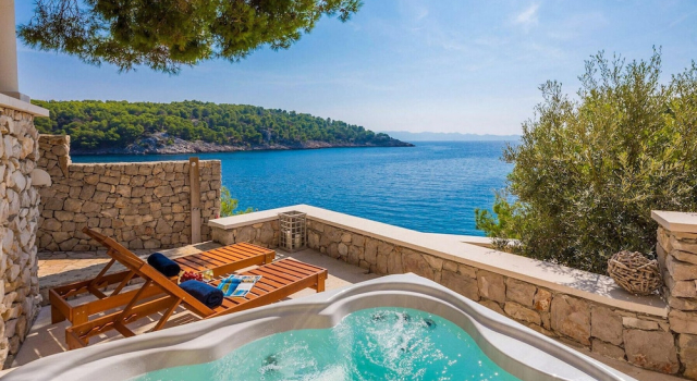 Seafront Villa Marella, Забронировать Вилла Виллы Окрестностей Сплита, Вилла