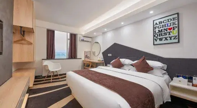 Manhattan Hotel (Guangzhou New Baiyun International Airport), Boek Hotel Hotels in Guangdong met parkeren, Parkeren