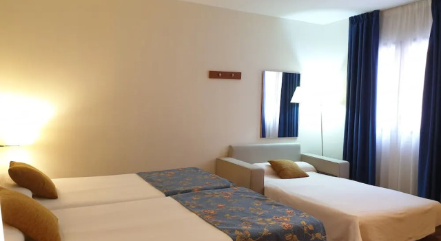 Студия Classic Hotel Suite Camarena