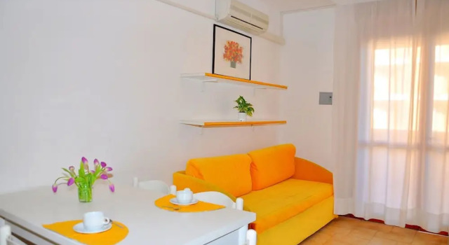 Nice Apartment With Terrace and Swimming Pool, Забронировать Апартаменты/квартира Бибионе-Пинеда Венето, рядом с Долина Вальгранде
