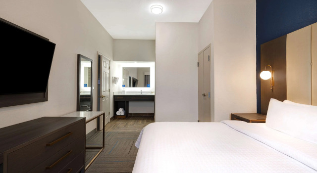 Homewood Suites by Hilton Jackson-Ridgeland, Varaa Hotelli Hotellit New England uima-altaalla, Uima-allas