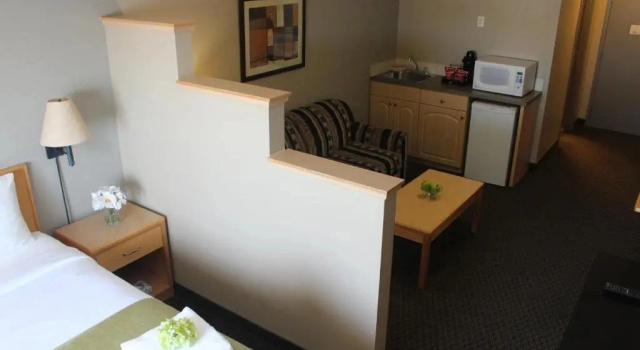 Двухместный номер Standard Travelodge by Wyndham Fort McMurray