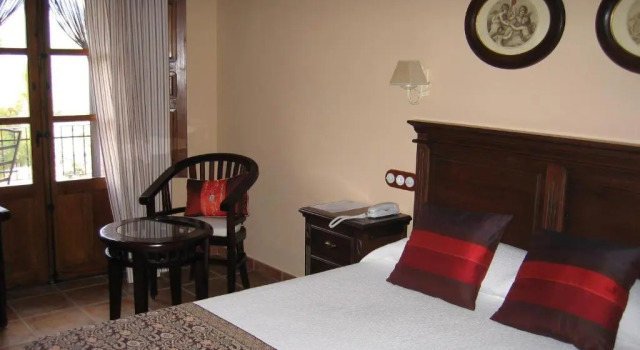 Двухместный номер Superior Hotel de Montaña Cueva Ahumada