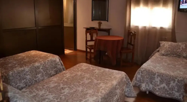 Трёхместный номер Standard с видом на город Hostal Pension La Ruta