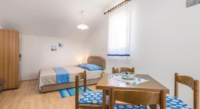 Stunning Home in Povljana With Wifi and 0 Bedrooms, Rezerwuj Hotel Povljana 