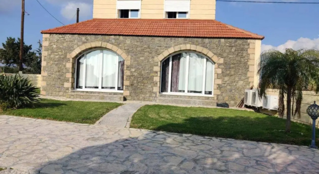 Коттедж Kiotari Stone House