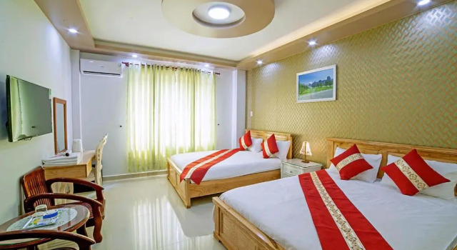 Номер Deluxe Khách Sạn Quốc Cường-Dì Tám