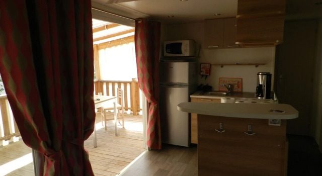 Bungalow With 3 Bedrooms in Les Mathes, With Pool Access and Furnished
