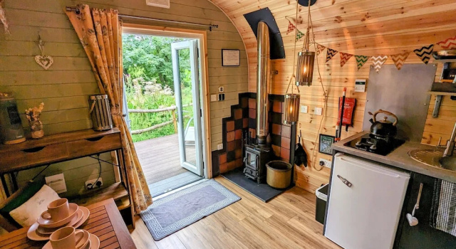 Emlyn's Coppice - Luxury Woodland Glamping, Забронировать Кемпинг Холиуэлл Клоид