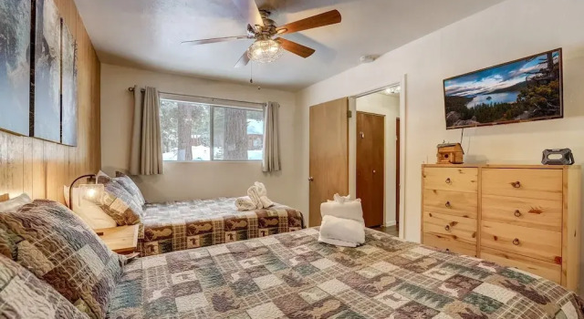 Whispering Pines Cabin - Family and pet Friendly Abode, Забронировать Дом для отпуска Меверс South Lake Tahoe Area
