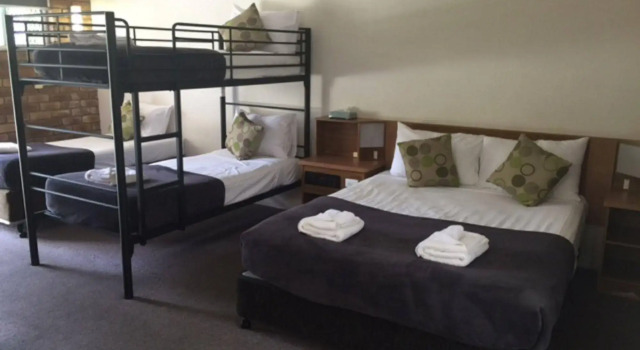 Coomera Motor Inn