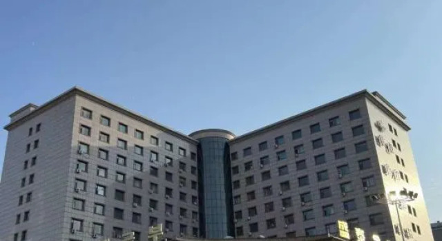 YanJiSunriseHomestay, Prenota Hotel Hotel a Yanbian con parcheggio, Parcheggio