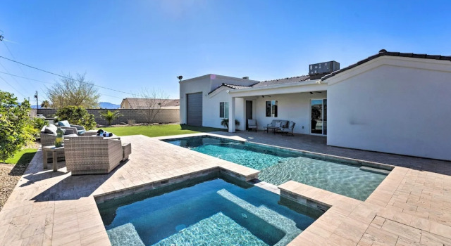 Коттедж Heated Pool and Spa Lake Havasu City Villa!