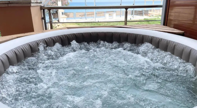 Люкс Venetico Beachfront Apartments & Suites - Sea View Suite