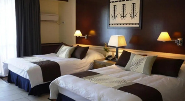 Полулюкс Solomon Kitano Mendana Hotel