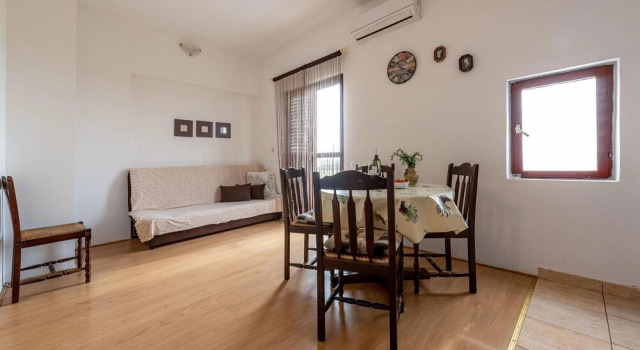 Amazing Apartment in Vrsi With Wifi and 1 Bedrooms, Забронировать Апартаменты/квартира Отели в центре Врси, в центре