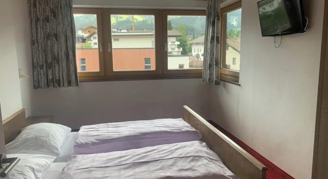 Семейные апартаменты с балконом и с видом на горы Appartements Robert - Hotel Bechlwirt