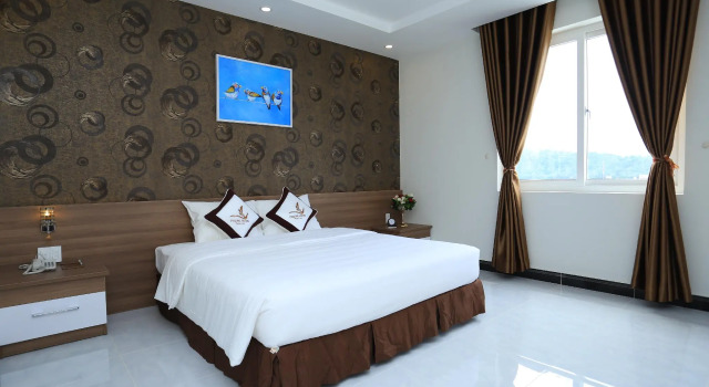 Двухместный номер Deluxe Phung Hung Boutique Hotel