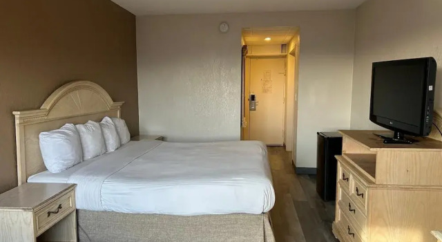 Номер Standard Hilltop Inn & Suites