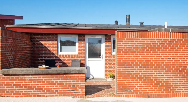 Beautiful Holiday Home in Henne Near Sea, Book Hotel 3-stjernede hoteller i Henne, 3*