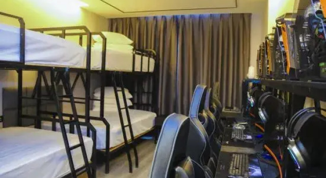 Кровать в общем номере Century Maple Boutique Hotel, Bole