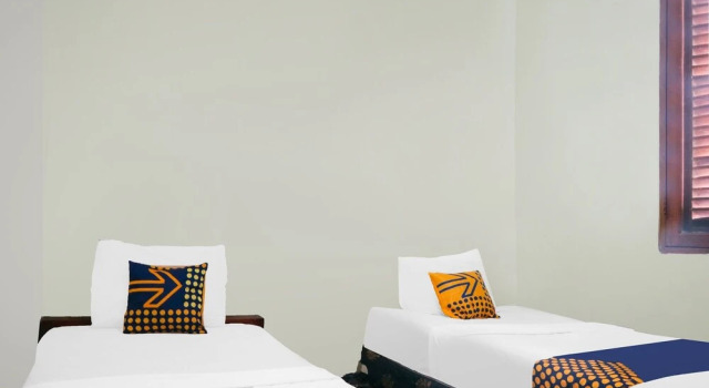 Economy Zimmer SPOT ON 92063 Balebat Endah Syariah