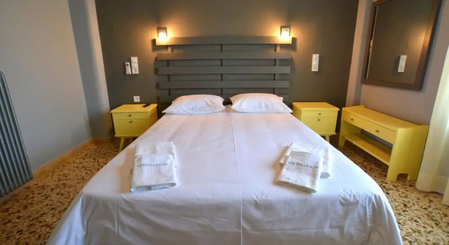 Трёхместный номер Standard с видом на город Leonidaion Guesthouse