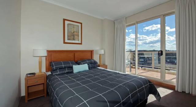 Barrington, Unit 707/35-45 Shoal Bay Road