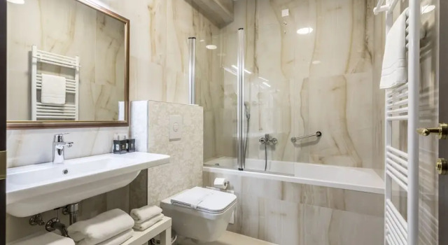 Номер Deluxe с балконом Hotel Cvita