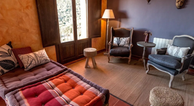 La Sal - Hotel Rural y Restaurante, Book Hotel Hotels in Aragon with Parking, Parking