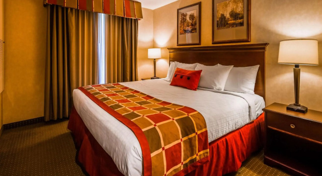 Best Western Plus Ticonderoga Inn & Suites