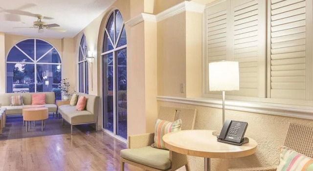 Одноместный люкс La Quinta by Wyndham Miami Lakes