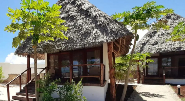 Двухместный номер Deluxe с балконом и с видом на море Jaribu Beach Hotel