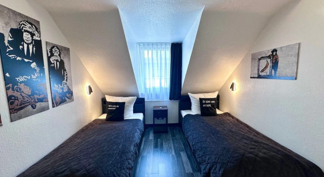 Апартаменты Hotel Alt Deutz City-Messe-Arena KONTAKTLOSER SELF CHECK-IN