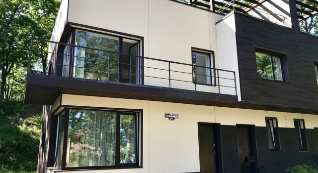 Apart Hotel Glavniy, Забронировать Отель Владивосток Владивостокский городской округ, рядом с Зоопарк Садгород