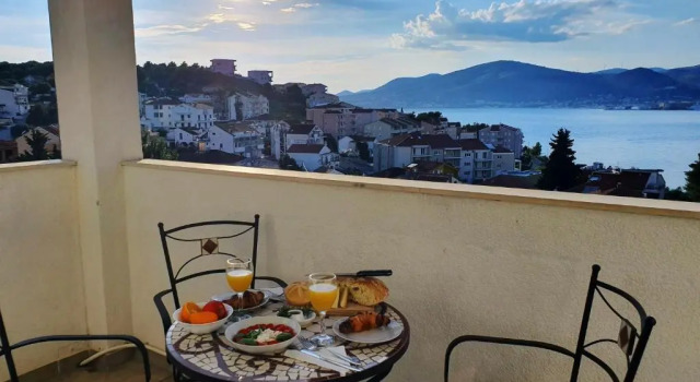 Апартаменты с 4 комнатами Penthouse Duplex Apartment Anna