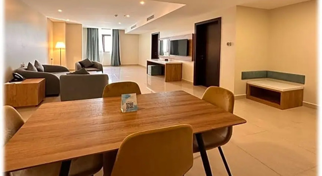 Люкс Executive с видом на море Continent Hotel Al Uqayr